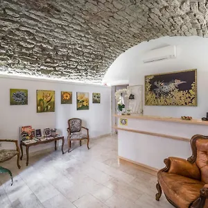 https://bosa-queen-house.in-sardinia.net